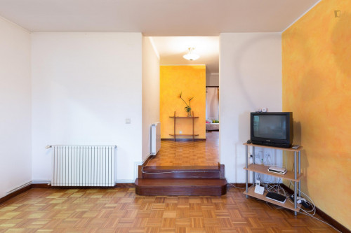Cosy single bedroom near Combatentes metro station - Gallery - 24