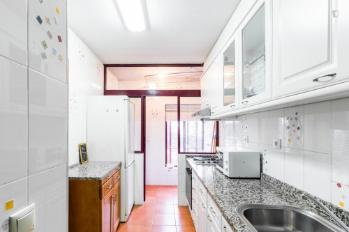 Cosy single bedroom near Combatentes metro station - Gallery - 18