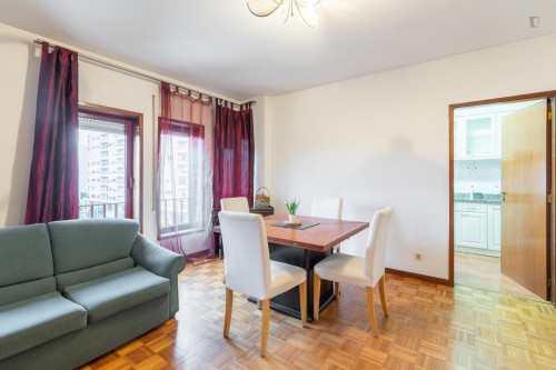 Cosy single bedroom near Combatentes metro station - Gallery - 28