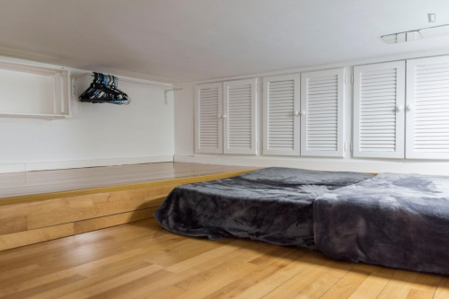 Homely studio with a mezzanine, near the Gran Vía metro