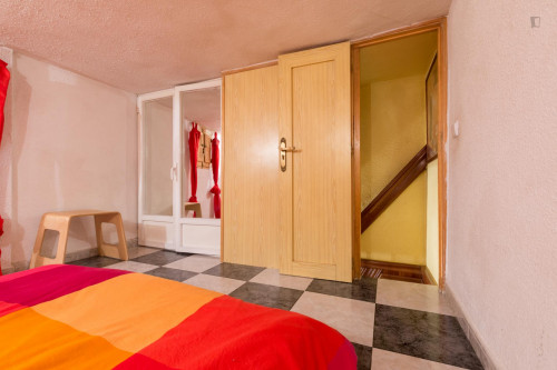 Super cool 2-bedroom apartment in La Latina