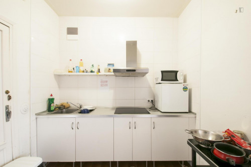 Comfy single bedroom, in student residence in Lista