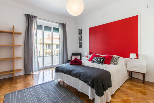 High-quality double bedroom right next to Universidade Nova de Lisboa  - Gallery -  3