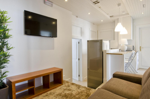 Simple single bedroom in stylish Chiado - Gallery - 11