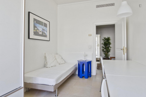 Simple single bedroom in stylish Chiado - Gallery - 15