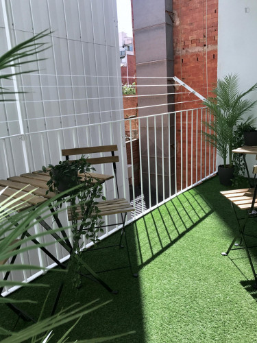 Luminous DOUBLE BEDROOM near Collblanc Metro Station! - Gallery - 14