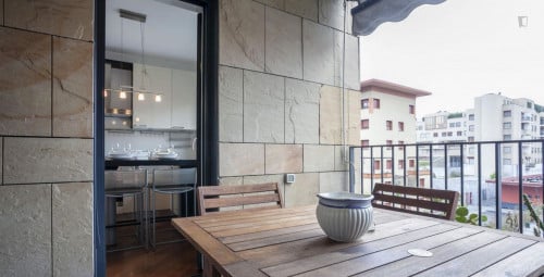 Very cool 2-bedroom apartment in Bicocca
