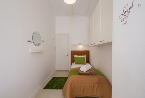 Very Bright Single Room Next To Saldanha Metro Station - 2
