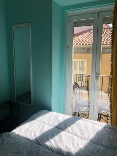Single bedroom in a 4-bedroom flat in Malasaña  - Gallery -  5