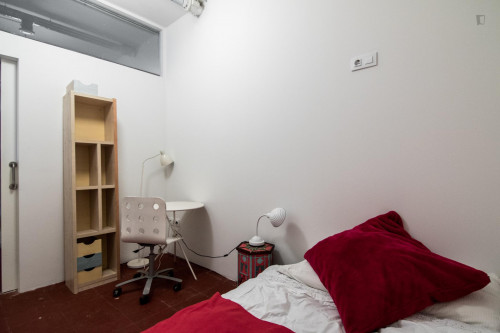 Cool double bedroom close to university and sea