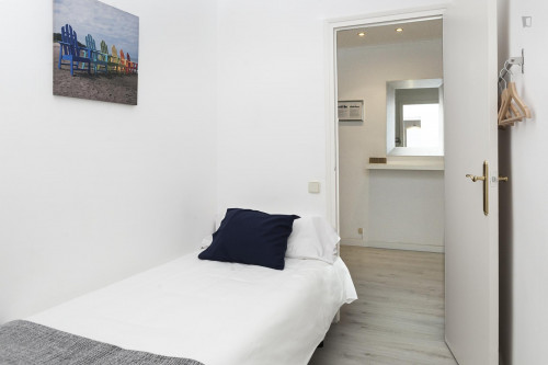 BCN City Center 4BR and 2 BathR - Gallery - 12