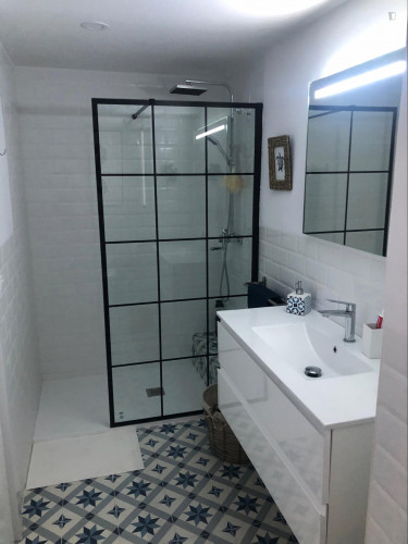 1-Bedroom apartment near Marítim - Serrería metro station - Gallery - 5