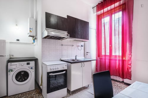 Single bed in shared bedroom near Sesto Marelli metro station - Gallery - 8