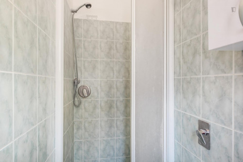Single bed in shared apartment in Sesto San Giovanni - Gallery - 15