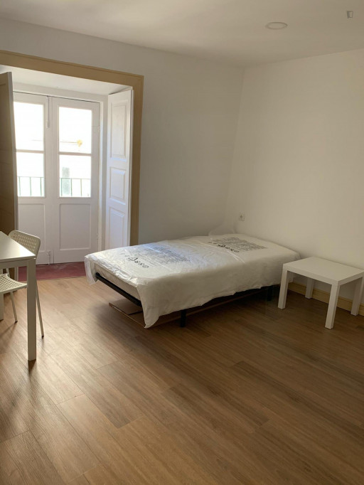 Nice twin bedroom close to Bragança School of Health Sciences