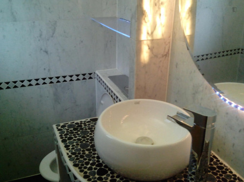 Warm and cosy twin bedroom near the Karlshorst train station - Gallery - 7