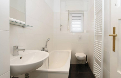 Spacious and bright room in 2-bedroom apartment in Neukölln - Gallery - 6