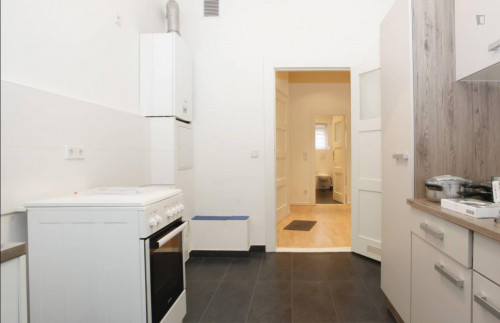 Spacious and bright room in 2-bedroom apartment in Neukölln - Gallery - 13