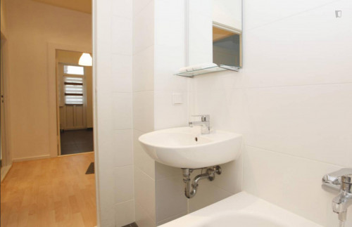 Spacious and bright room in 2-bedroom apartment in Neukölln - Gallery - 5