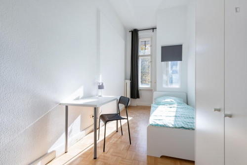 Dashing Single Bedroom In Schmargendorf - 1