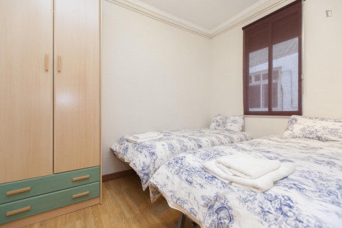 Attractive 4-bedroom apartment in historic La Sagrada Família - Gallery - 11