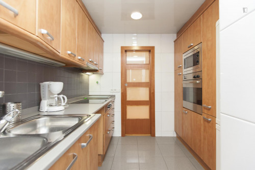 Attractive 4-bedroom apartment in historic La Sagrada Família - Gallery - 18