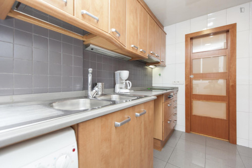 Attractive 4-bedroom apartment in historic La Sagrada Família - Gallery - 17