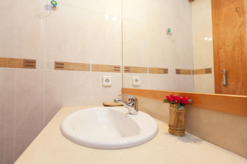 Attractive 4-bedroom apartment in historic La Sagrada Família - Gallery - 12