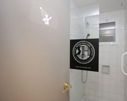 RH3-R15 Double bedroom, with balcony, in 14-bedroom apartment - Gallery - 14