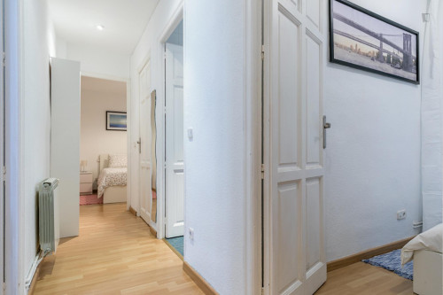 2-Bedroom apartment near Alonso Cano metro station