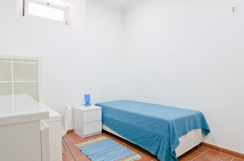 Marvellous single bedroom close to ISEG  - Gallery -  3