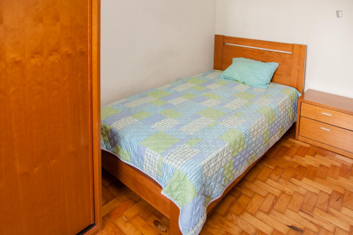 Cosy single bedroom next to Instituto Superior de Engenharia de Coimbra  - Gallery -  1