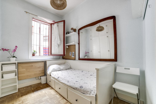  Homely Single Bedroom With Private Bathroom In Vibrant Lavapiés  -  Homely single ensuite bedroom in vibrant Lavapiés  - Gallery -  1