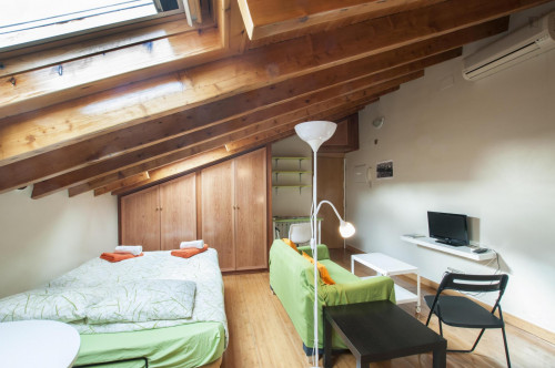 Stylish And Luminous Studio-Apartment In Alternative Malasaña - 1