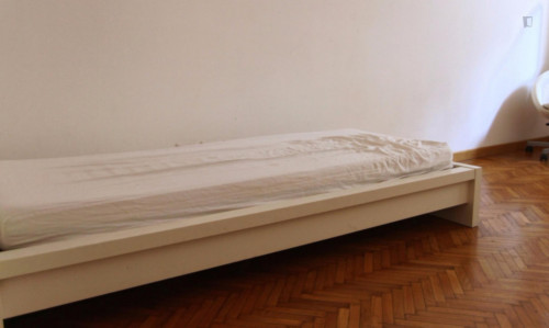 Warm single bedroom near Piazza Bologna  - Gallery -  3