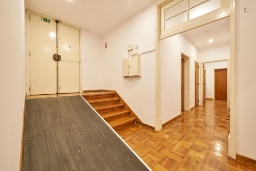 Pleasant single bedroom next to Instituto Superior Técnico