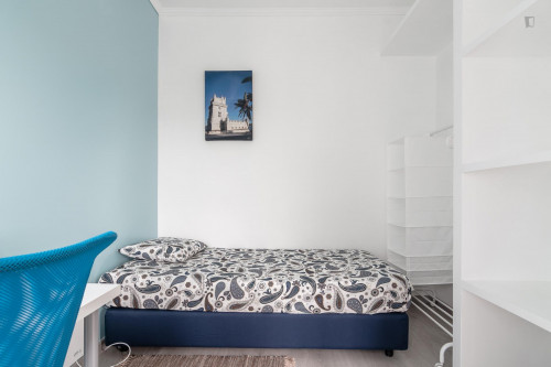 Good-looking single bedroom in Campolide, near Amoreiras  - Gallery -  2