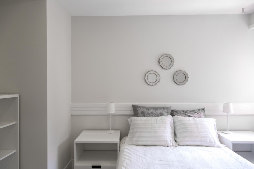 Elegant 1-bedroom apartment in Roma-Areeiro