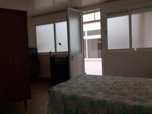 Well-located double bedroom near metro station Alameda  - Gallery -  2
