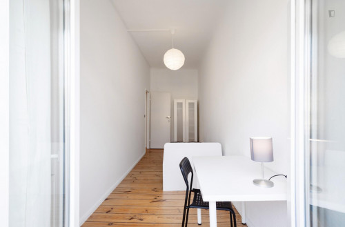 Bright single bedroom with balcony - Gallery - 17