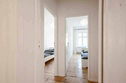 Bright single bedroom with balcony - Gallery - 6