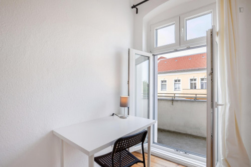 Bright single bedroom with balcony - Gallery - 16