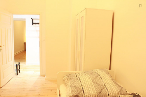 Great single bedroom in Gesundbrunnen