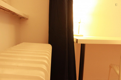Great single bedroom in Gesundbrunnen
