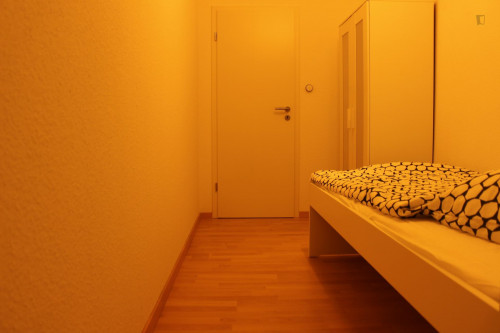 Single bedroom in a 5-bedroom flat in Friedrichshain