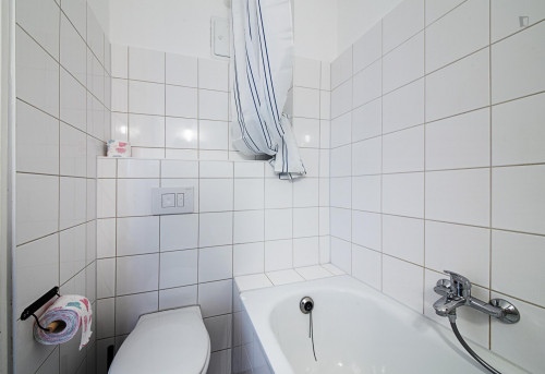 Pleasant single bedroom near the Schlesisches Tor metro - Gallery - 9