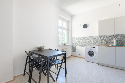 Large single bedroom in Oberschoeneweide - Gallery - 7