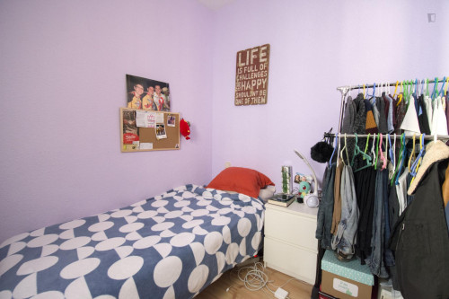 Snug single bedroom in La latina  - Gallery -  2