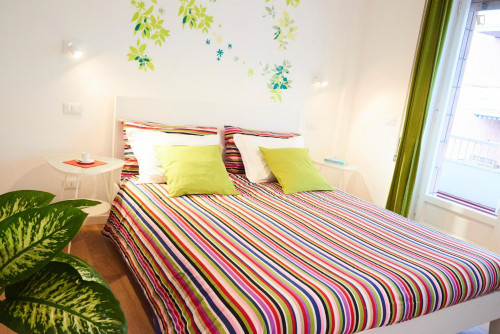 Double Bedroom In A 3-Bedroom Apartment Near Cipro Metro Station - 2