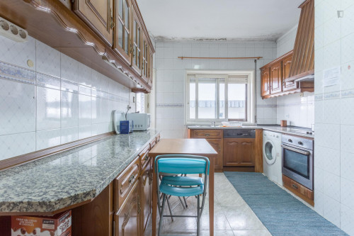 Comfy twin bedroom in a 6-bedroom flat 10 minutes from FEUP, Polo Universitário - Gallery - 19